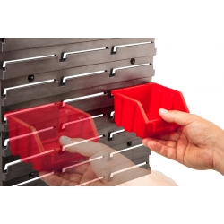 Płyta warsztatowa z pojemnikami