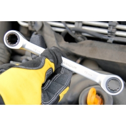 Proline Klucz oczkowy z grzechotką 20 x 24mm