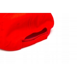 LAHTI PRO CZAPKA Z DASZKIEM CZERWONA L1813300