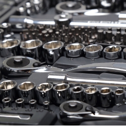 Klucze nasadowe 1/4 3/8 1/2cala + płasko-oczkowe(58217)